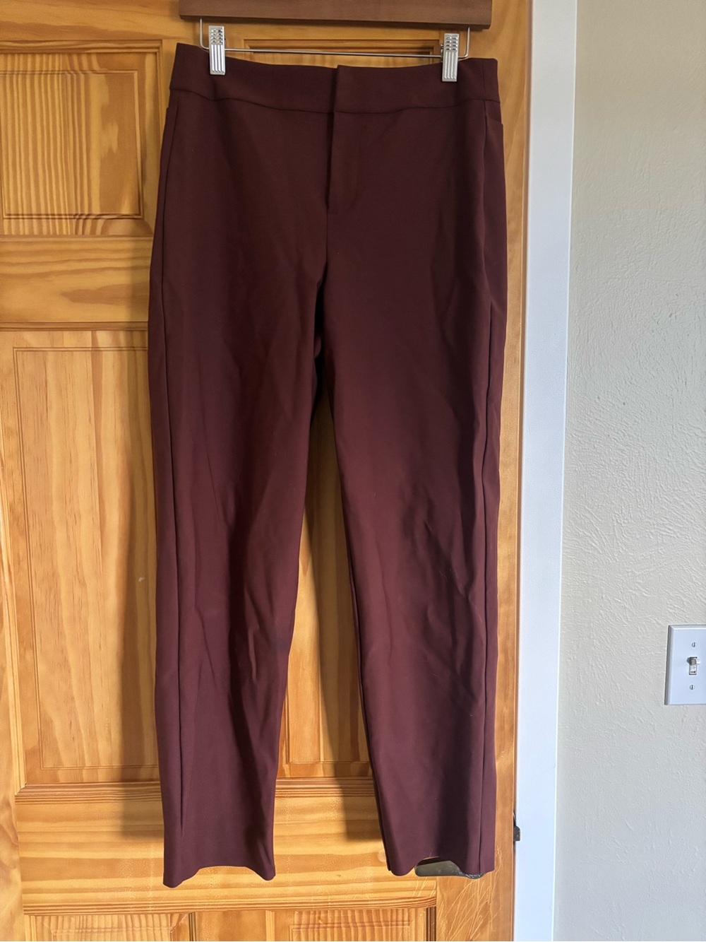 Athleta Stellar Trousers in Cherrywood
